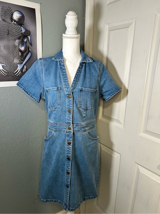 Draper James Dresses & Skirts - Draper James Light Blue Denim Button-Down Dress